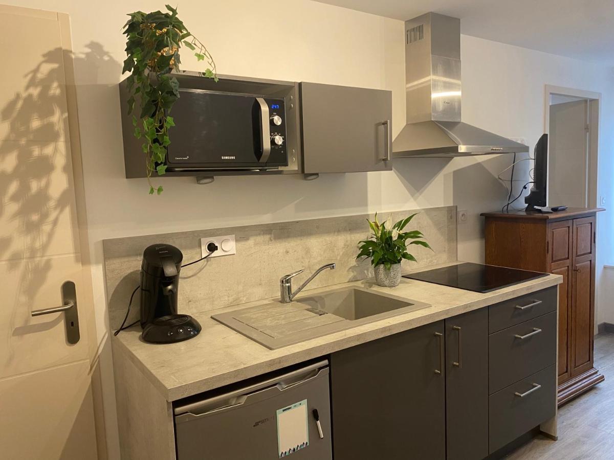 Charmant Appartement Proche Du Centre Ville カーン エクステリア 写真