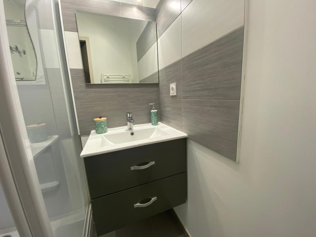 Charmant Appartement Proche Du Centre Ville カーン エクステリア 写真